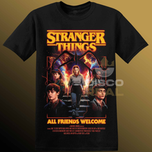 Cargar imagen en el visor de la galería, POLERA SERIE STRANGER THINGS - ALL FRIENDS WELCOME