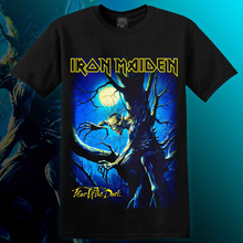 Cargar imagen en el visor de la galería, POLERA IRON MAIDEN - FEAR OF THE DARK